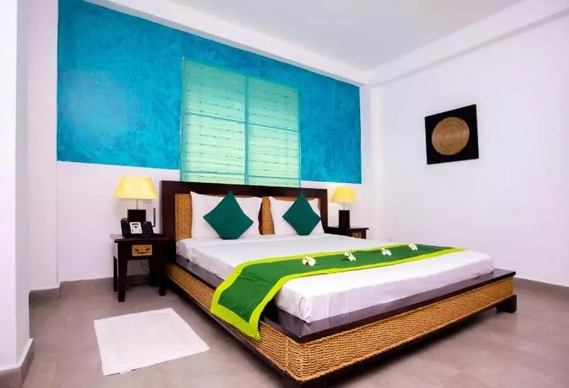 St.lachlan Hotel & Suites