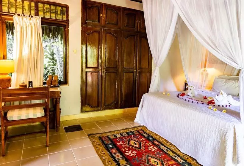 호텔 Taman Selini Wahana Beach Resort