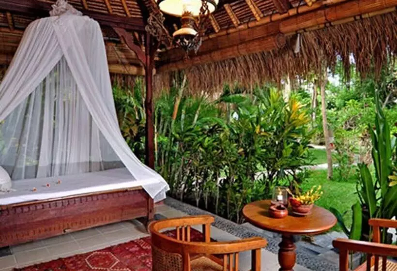 호텔 Taman Selini Wahana Beach Resort