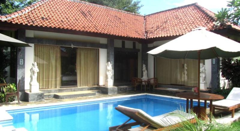 호텔 Taman Selini Wahana Beach Resort