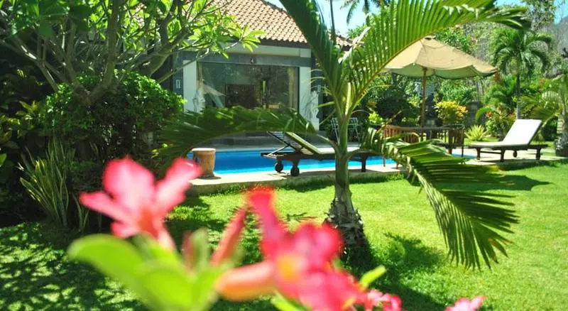 호텔 Taman Selini Wahana Beach Resort