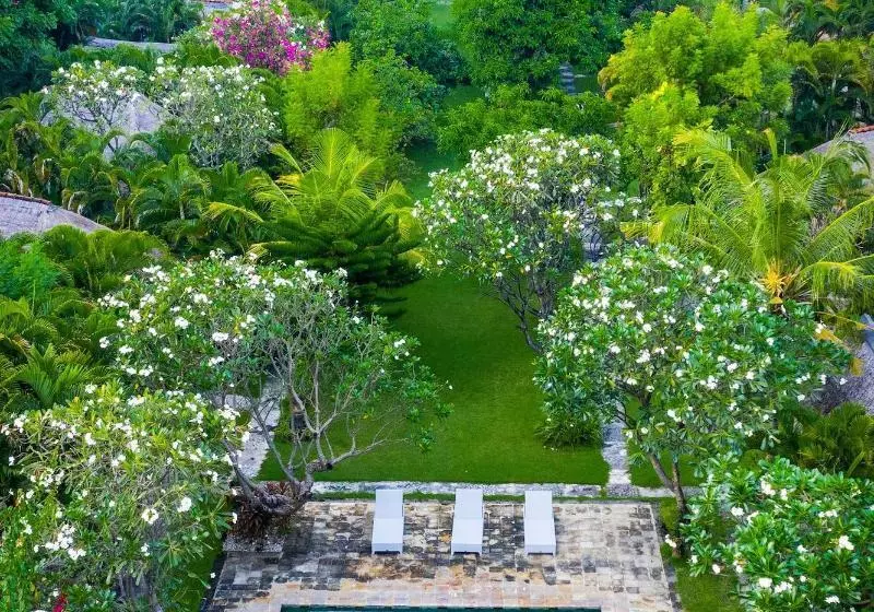 호텔 Taman Selini Wahana Beach Resort