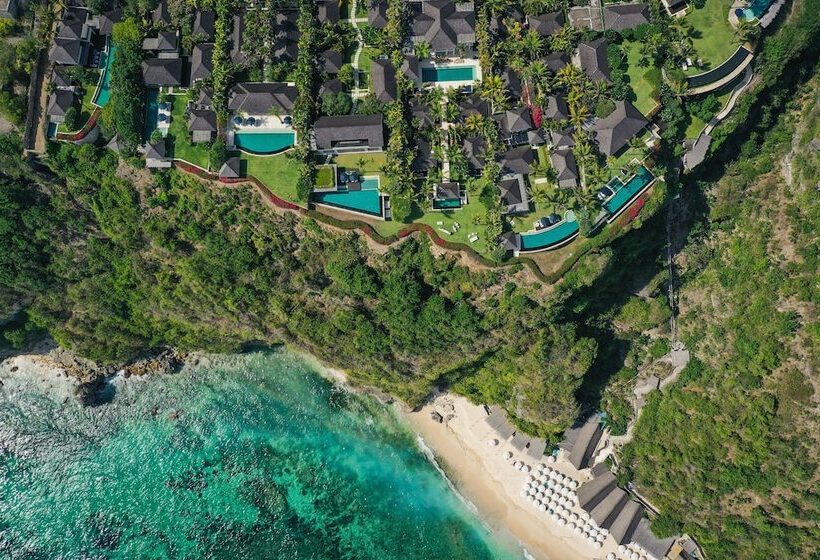 Отель The Ungasan Clifftop Resort