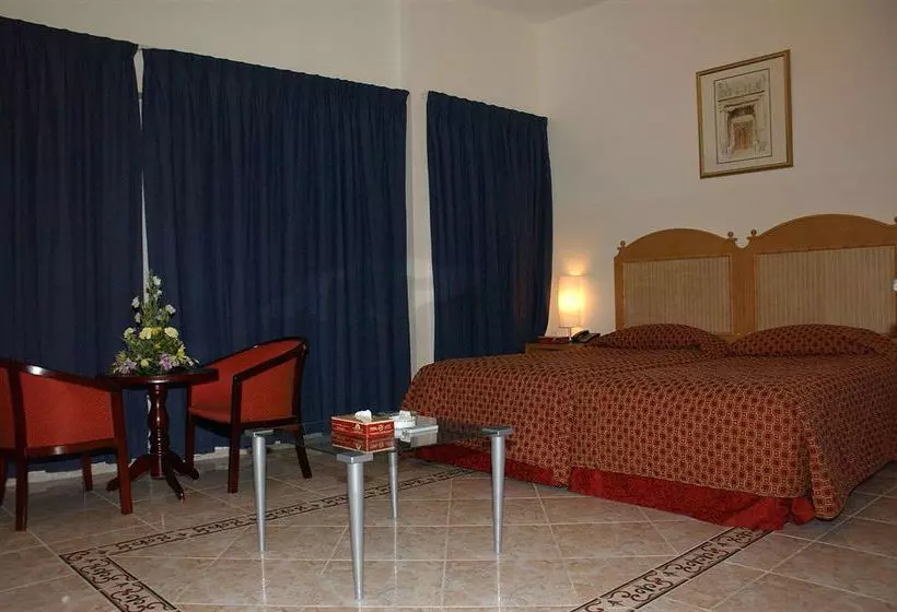 Ramee Guestline Hotel Apartments