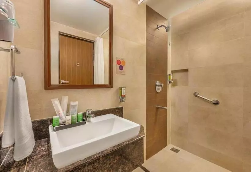 渡假胜地 Sterling Ooty Fern Hill