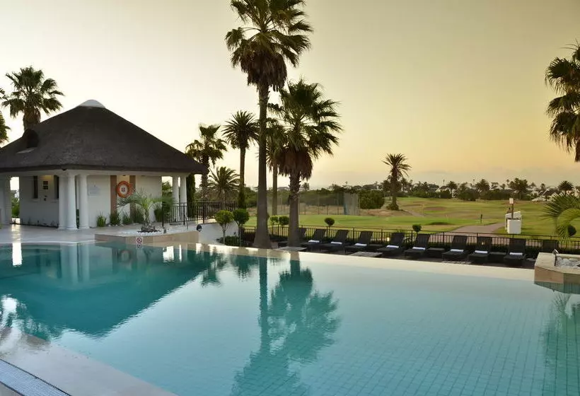 BON Hotel Shelley Point