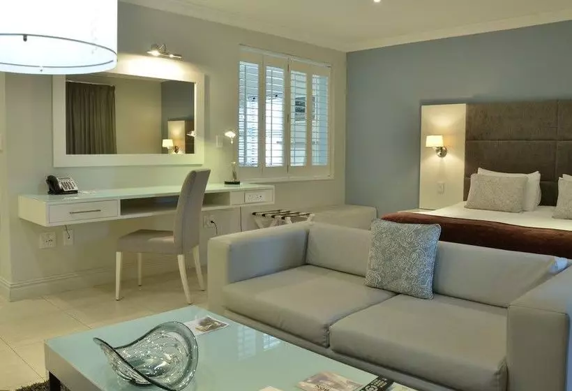 BON Hotel Shelley Point