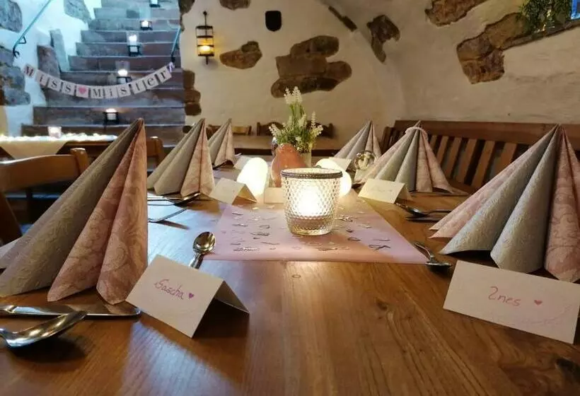 Retkeilymaja Landgasthaus Zum Engel