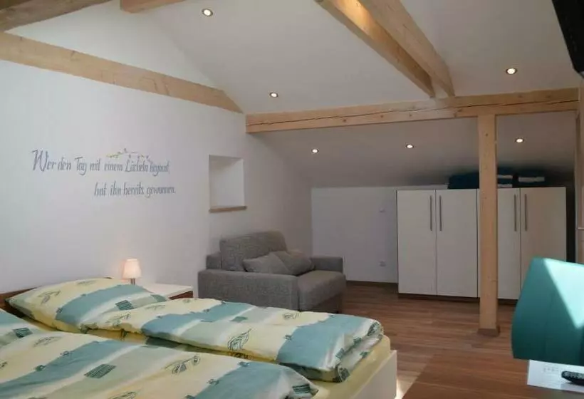 Aamiaismajoitus (B&B) Beim Schuster