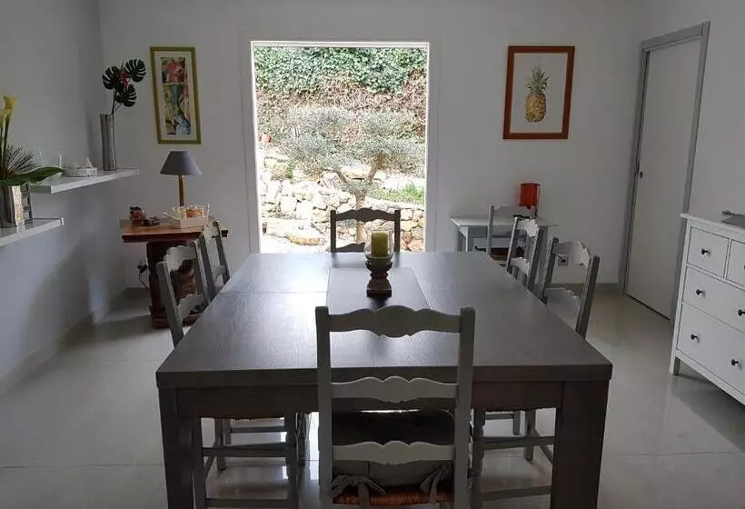 Aamiaismajoitus (B&B) Le Mas Sophil