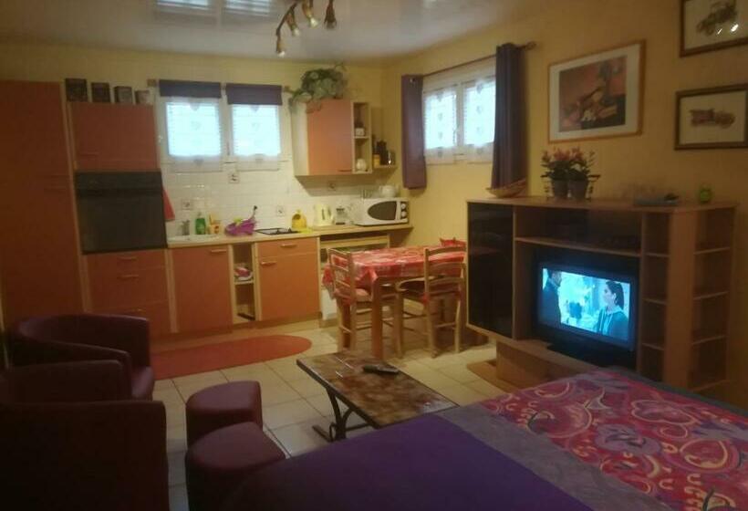 مبيت وإفطار Maison