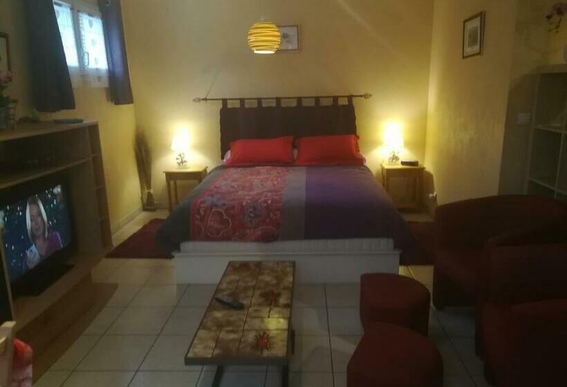 مبيت وإفطار Maison