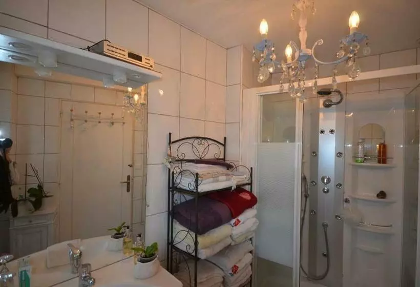 تختخواب و صبحانه Villa Vero