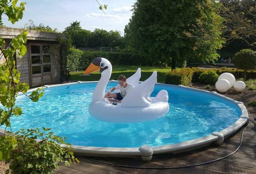 ベッドアンドブレックファースト Villami