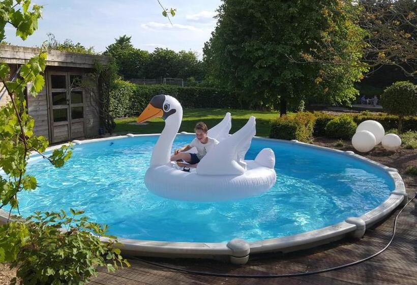 ベッドアンドブレックファースト Villami