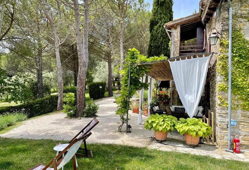 Отель La Panoramica Gubbio   Maison De Charme   Casette E Appartamenti Self Catering Per Vacanze Meravigli