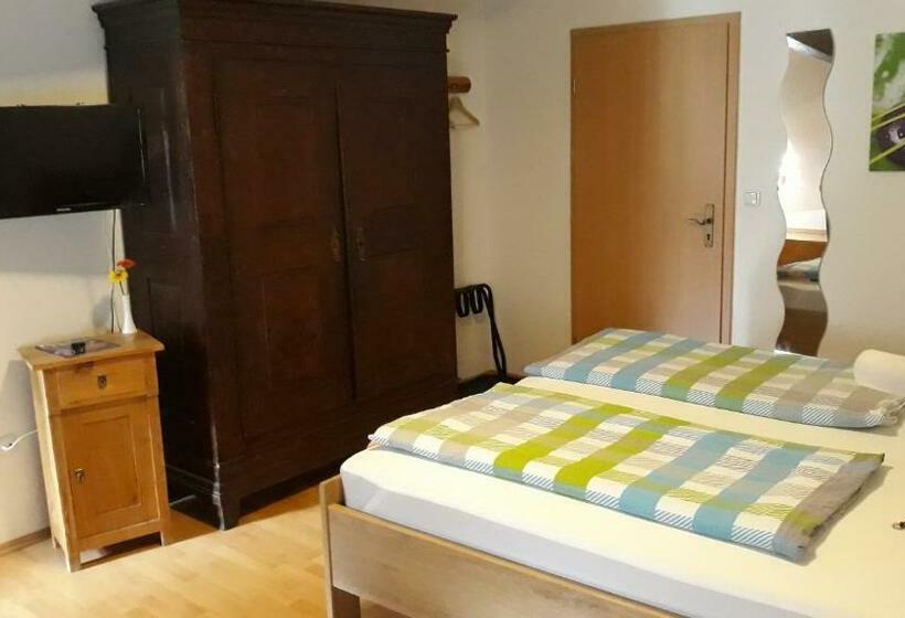 فندق Wein Und Gasthof Zipf