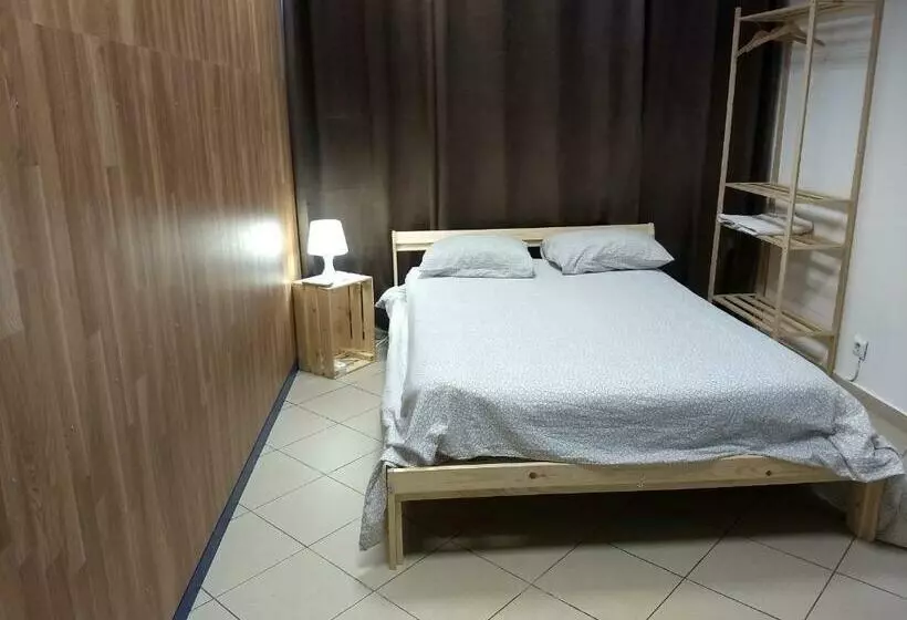 Melaya Budget Hostel