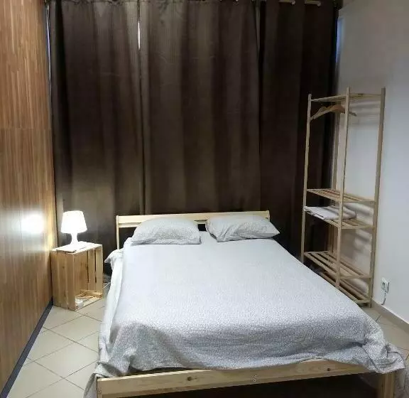 Melaya Budget Hostel