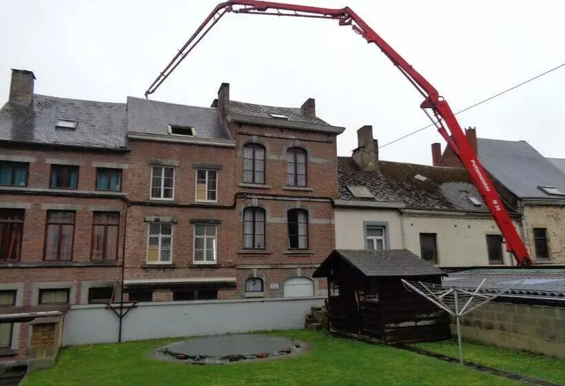 ペンション Au Pied De L Abbaye De Leffe