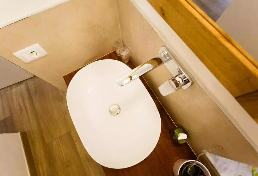 Majatalo Sarzana S Rooms