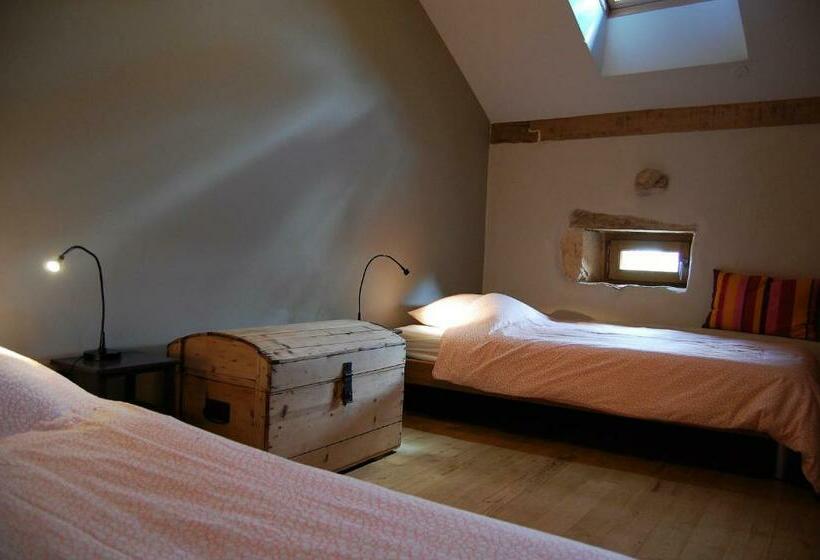 ベッドアンドブレックファースト Chambre D Hôte Et Gîte De Cantagrel