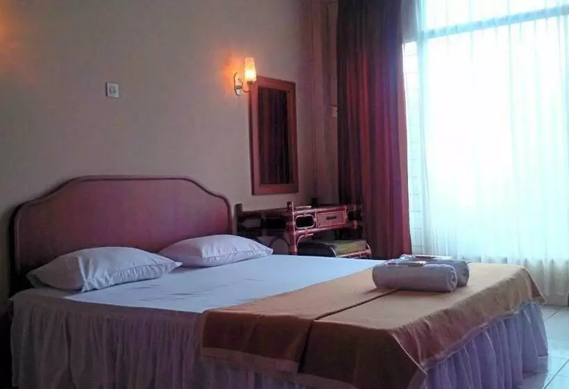 Hotel Paradis