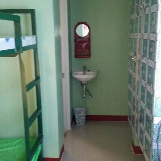 Rms Travellers Inn Hostel