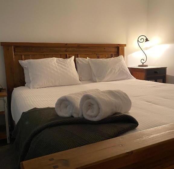 住宿加早餐  Holly House Garden Studio