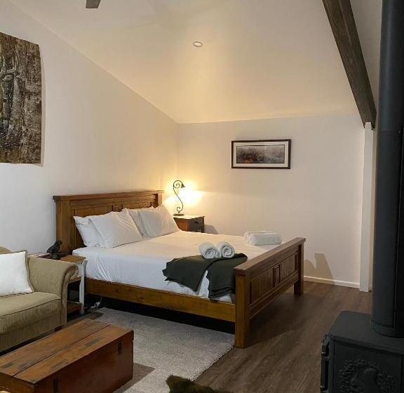 住宿加早餐  Holly House Garden Studio