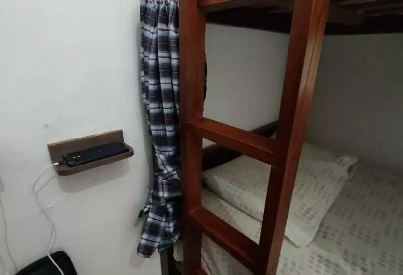 ベッドアンドブレックファースト Hostel E Camping Da Cris