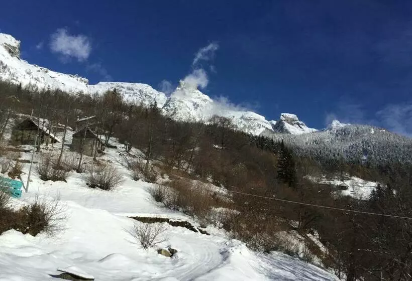 ベッドアンドブレックファースト Il Teggiolo