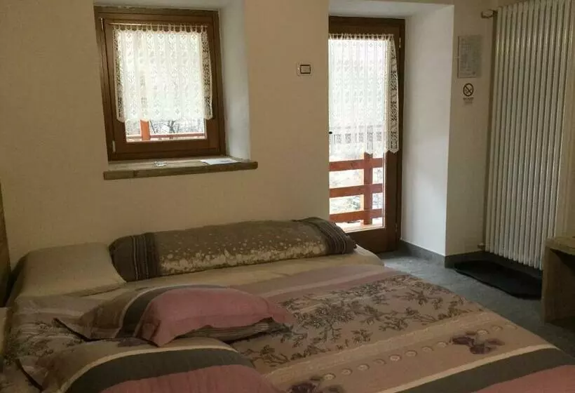 ベッドアンドブレックファースト Il Teggiolo