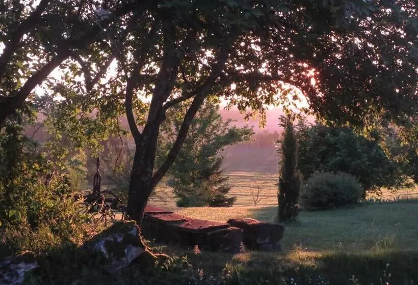 Aamiaismajoitus (B&B) La Ferme Buissonnière