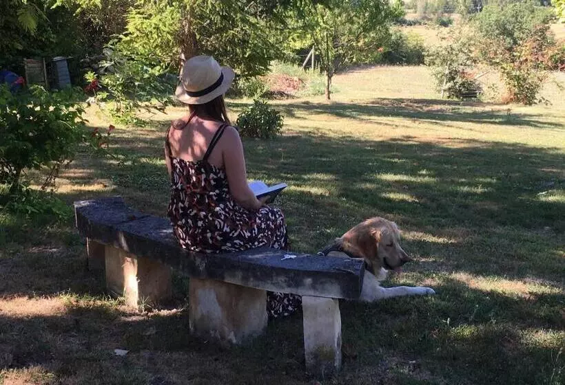 Aamiaismajoitus (B&B) La Ferme Buissonnière