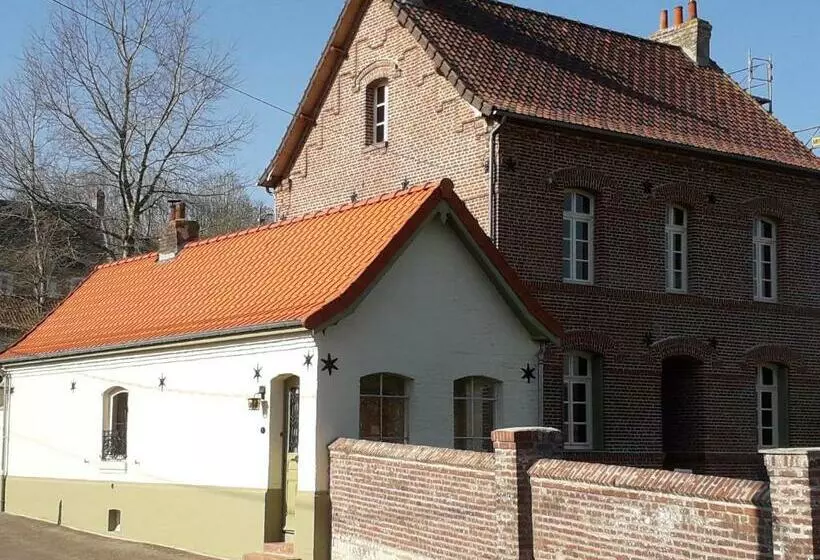 Aamiaismajoitus (B&B) Le Presbytère De Fressin