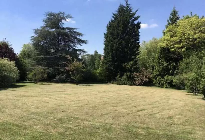 Aamiaismajoitus (B&B) Les Jardins De Beaumont