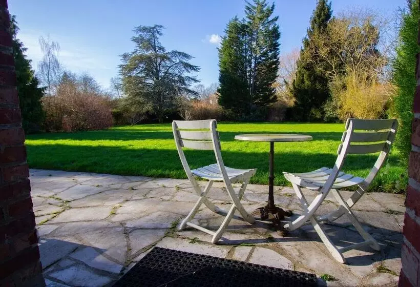 Aamiaismajoitus (B&B) Les Jardins De Beaumont