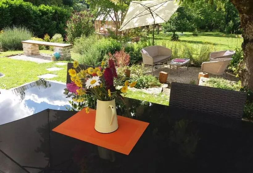 Aamiaismajoitus (B&B) Les Trois Prunelles