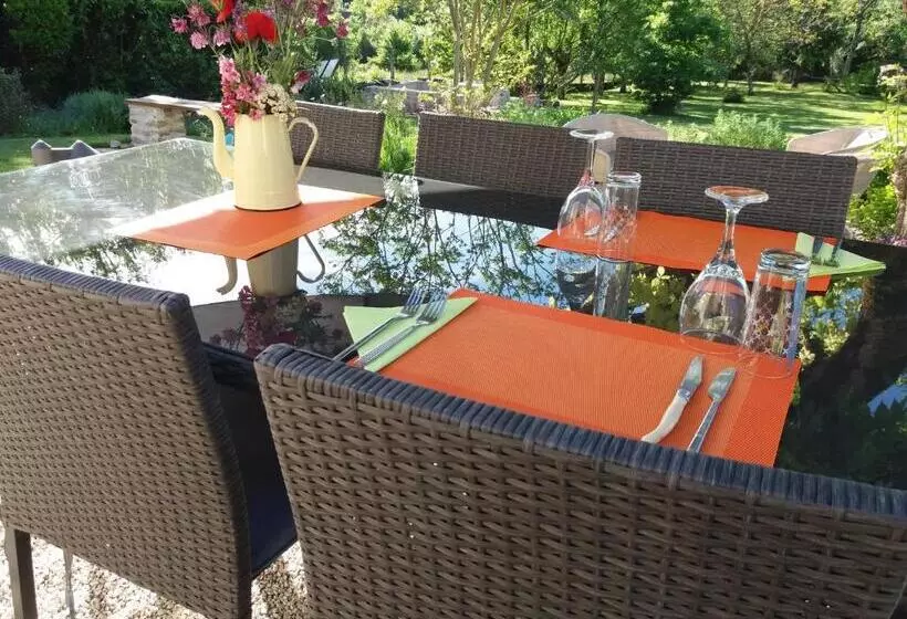 Aamiaismajoitus (B&B) Les Trois Prunelles