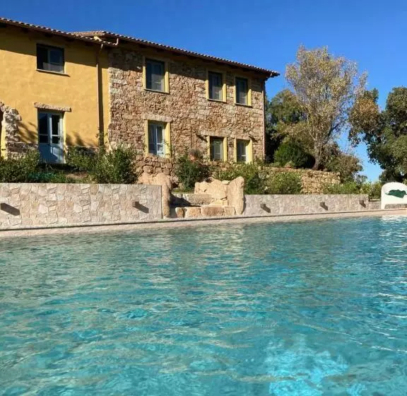 ホテル Agriturismo Is Conchisceddas