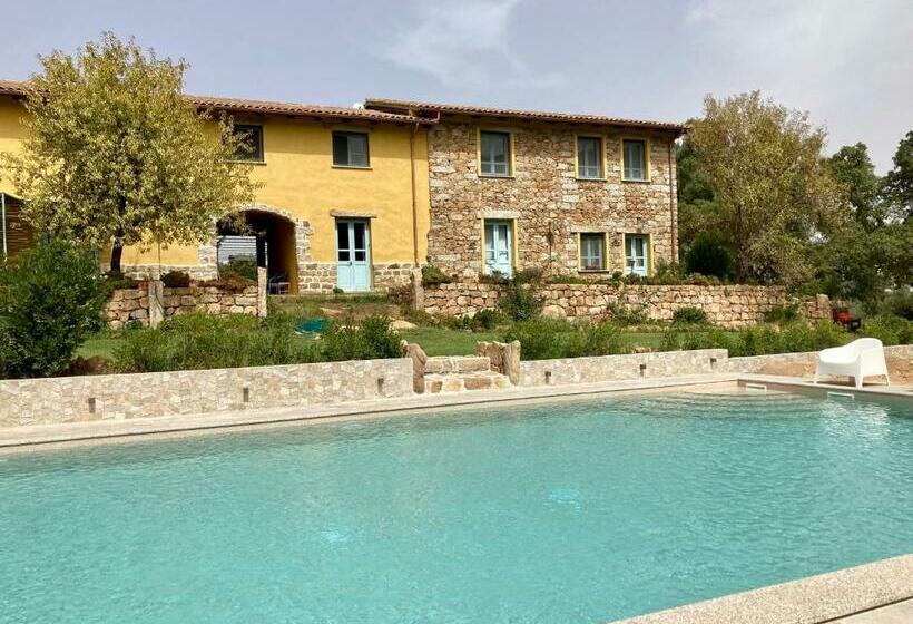 בית מלון כפרי Agriturismo Is Conchisceddas