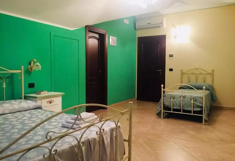 ホテル Agriturismo Le Anfore