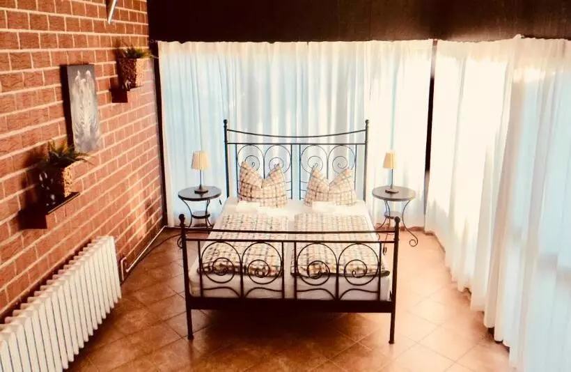 Majatalo Landhaus Schlunt