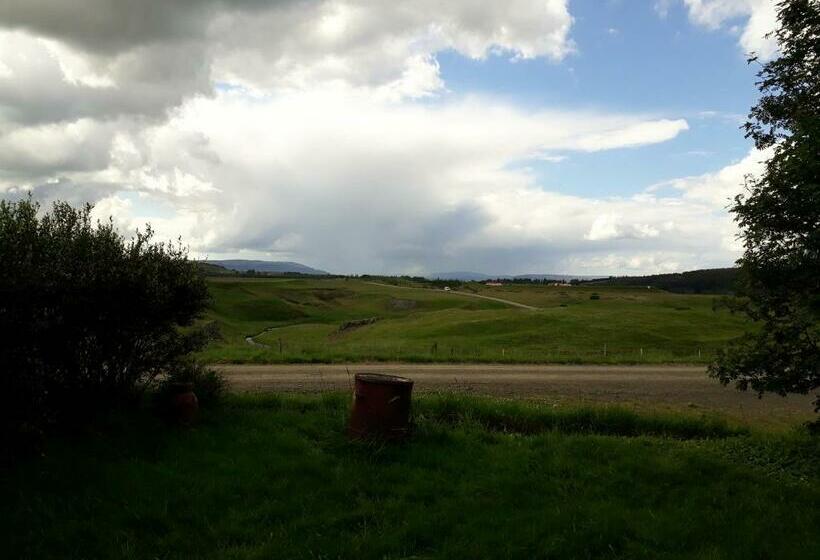 Skyggnir Bed And Breakfast