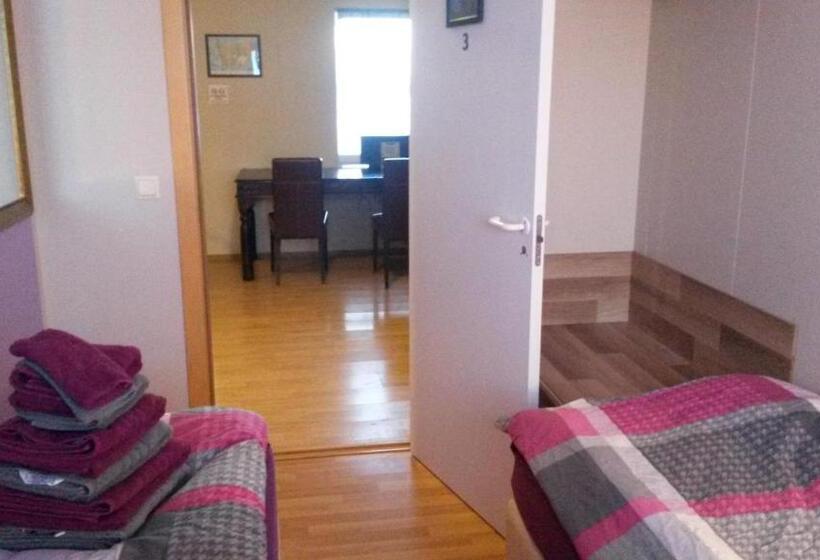 Skyggnir Bed And Breakfast