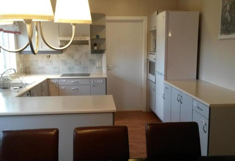 Skyggnir Bed And Breakfast