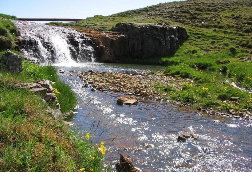 Skyggnir Bed And Breakfast