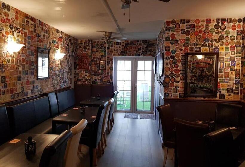 Nocleg ze śniadaniem The Jackdaw Pub Self Catering Static Caravan Free Breakfast Supplied