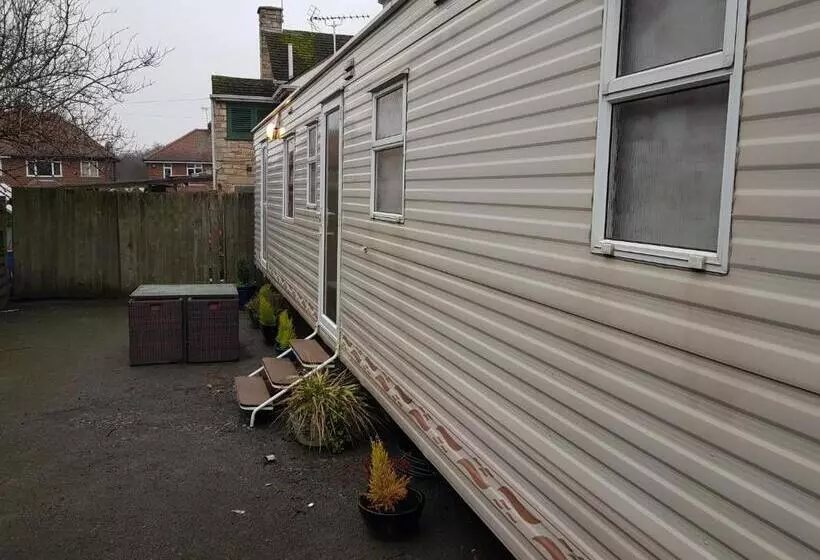 ベッドアンドブレックファースト The Jackdaw Pub Self Catering Static Caravan Free Breakfast Supplied